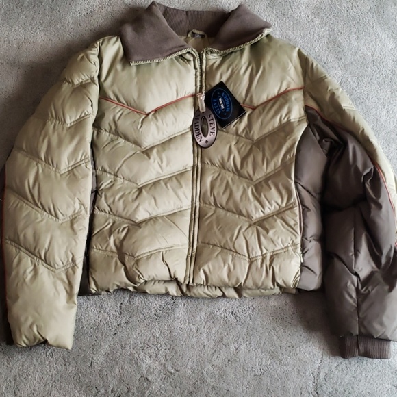 Steve Madden Jackets & Blazers - EUC Steve Madden Sz L green down jacket